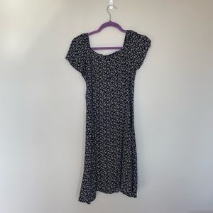 TREASURE AND BOND BLACK AND WHITE FLORAL FLOWY DRESS LIKE NEW ☁️🖤